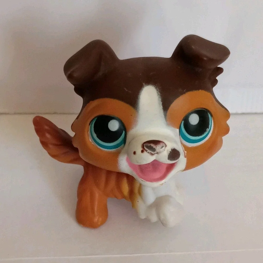 Littlest Pet Shop Brown and White Dog Figure‎ Toy for Ages 3-7 Years, 3-4, 4-7